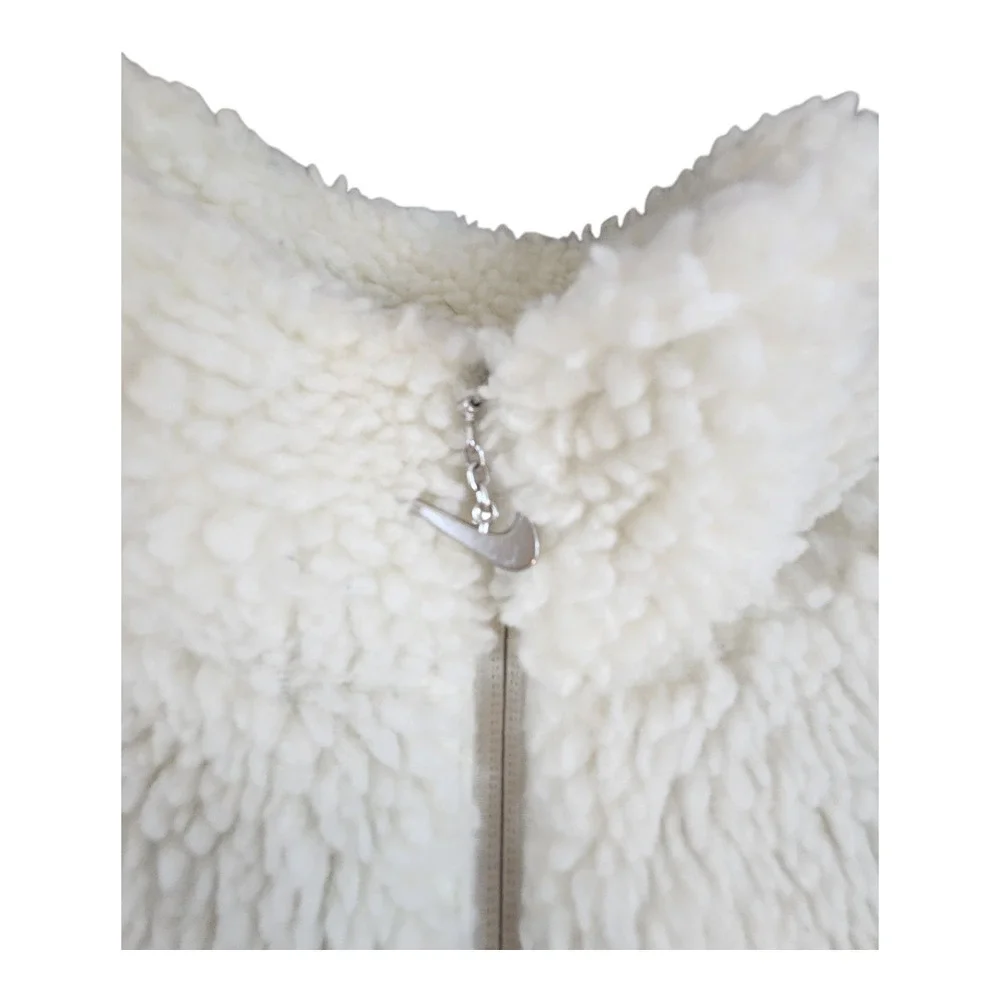 Nike white cream Sherpa fleece jacket sz Med. lined‎ cropped big swoosh